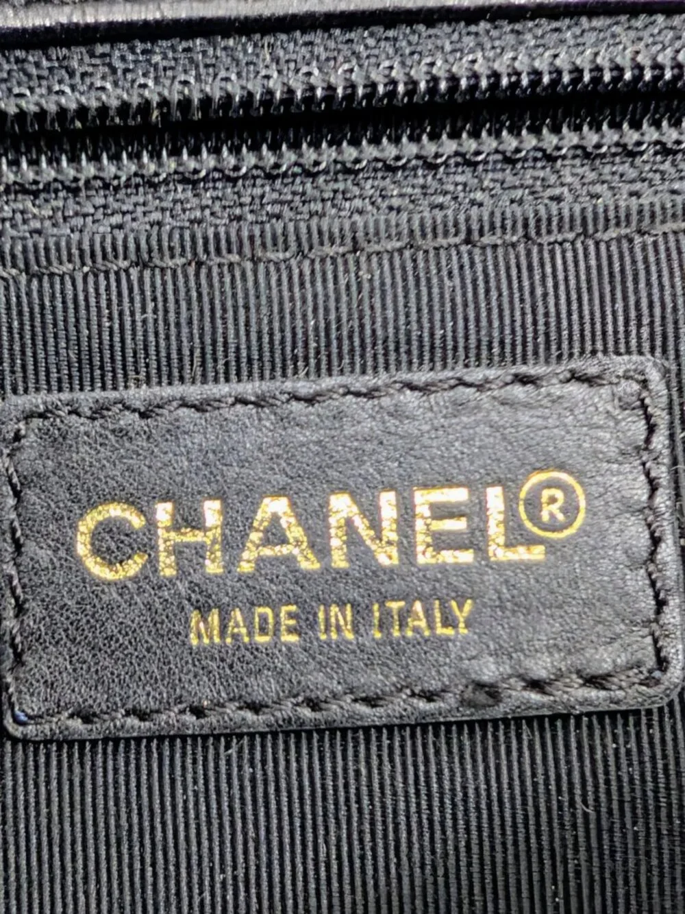 Chanel Vintage Black Glazed Calfskin Chocolate Bar Contrast Stitch Reissue Flap